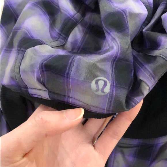 Lululemon sports lightweight hoodie - Picture 4 of 4